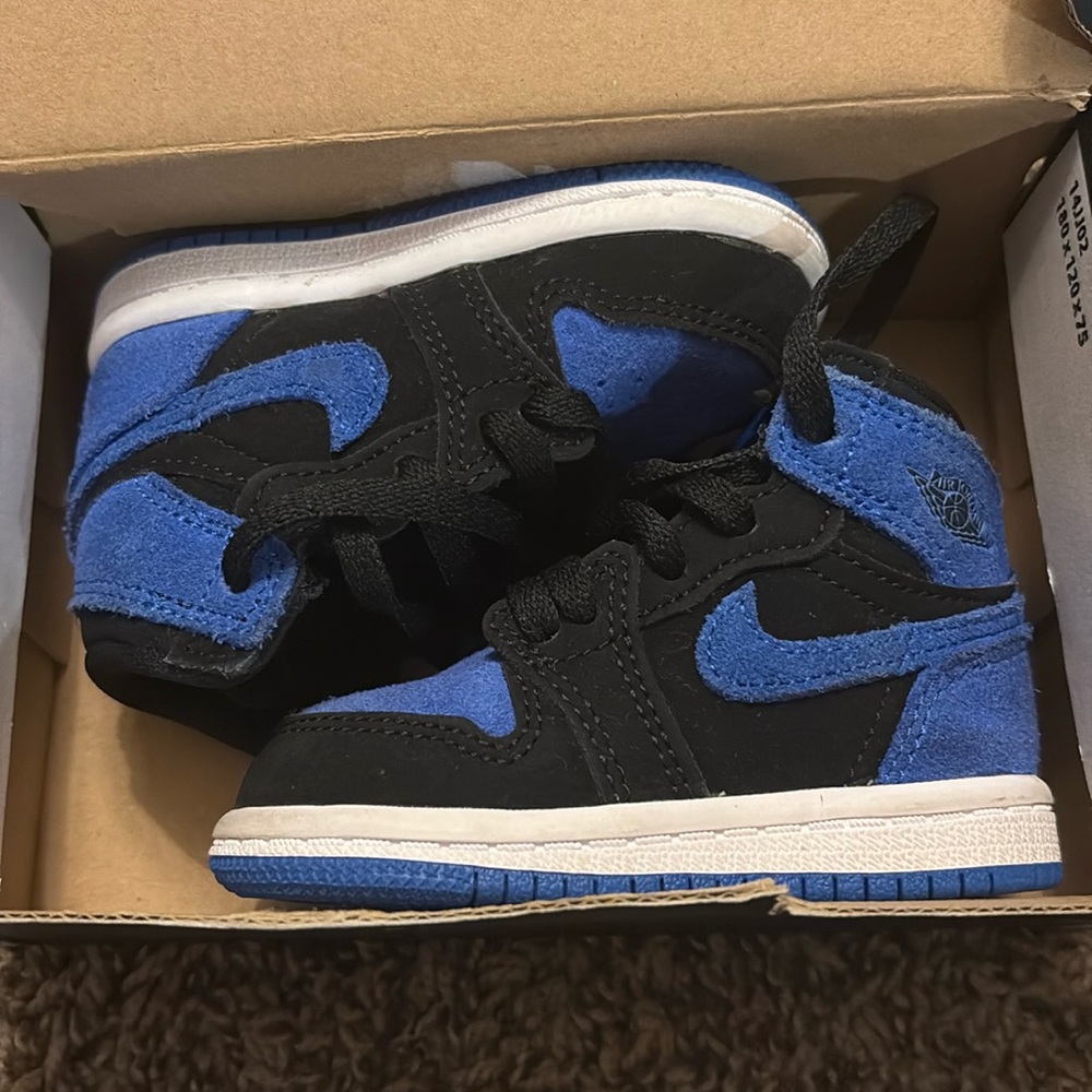 Jordan 1s never worn